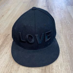 “Love” hat